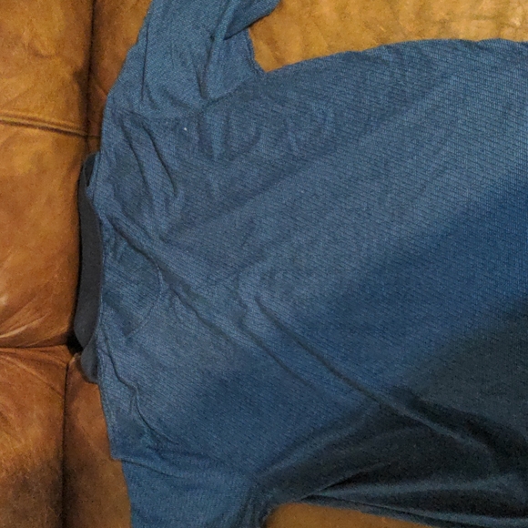 A Steve And Barry's tee - Picture 3 of 3